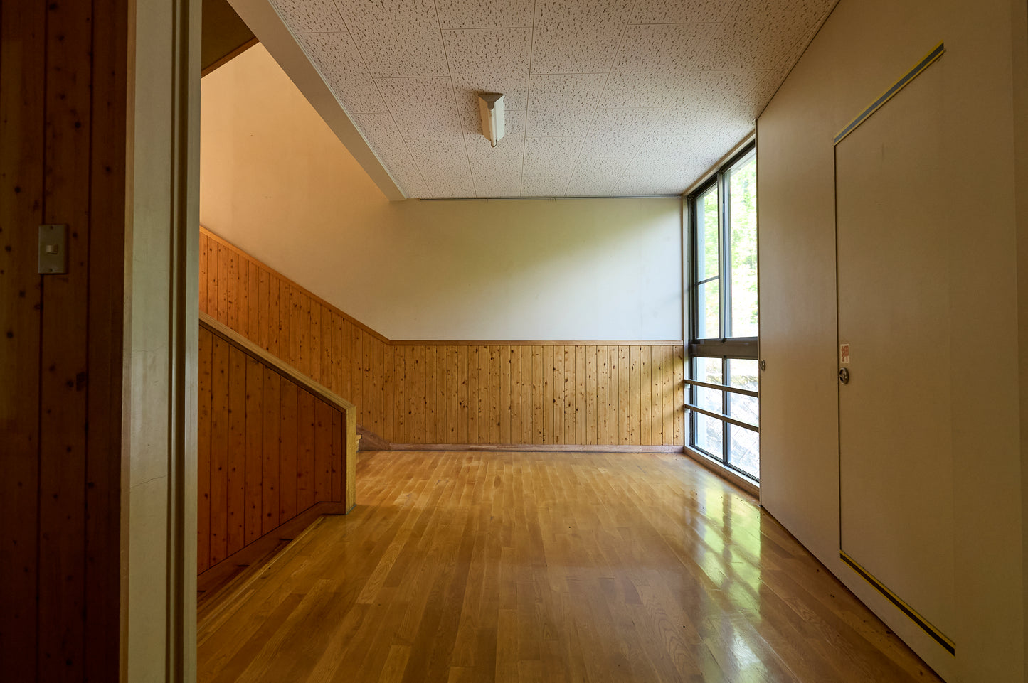 Abandoned junior high school in Shiojiri City, Nagano