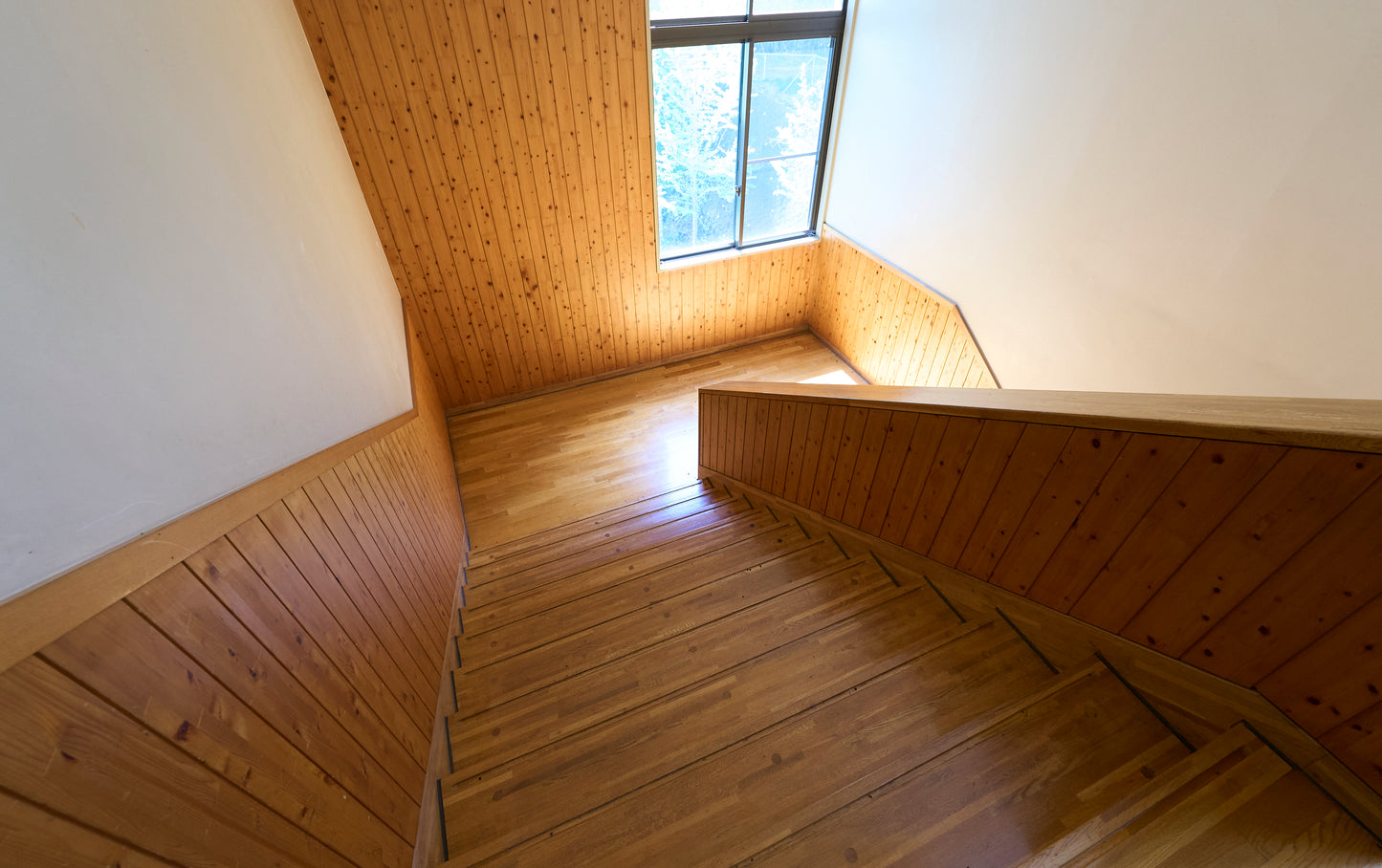 Abandoned junior high school in Shiojiri City, Nagano