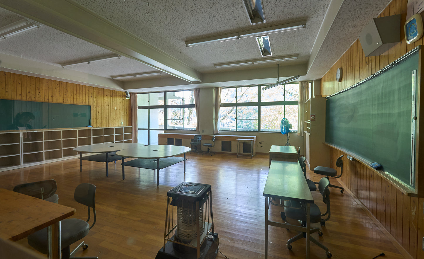 Abandoned junior high school in Shiojiri City, Nagano