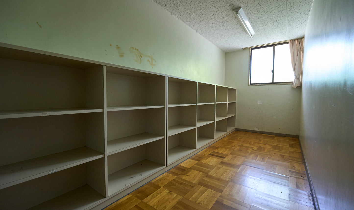 Abandoned junior high school in Shiojiri City, Nagano