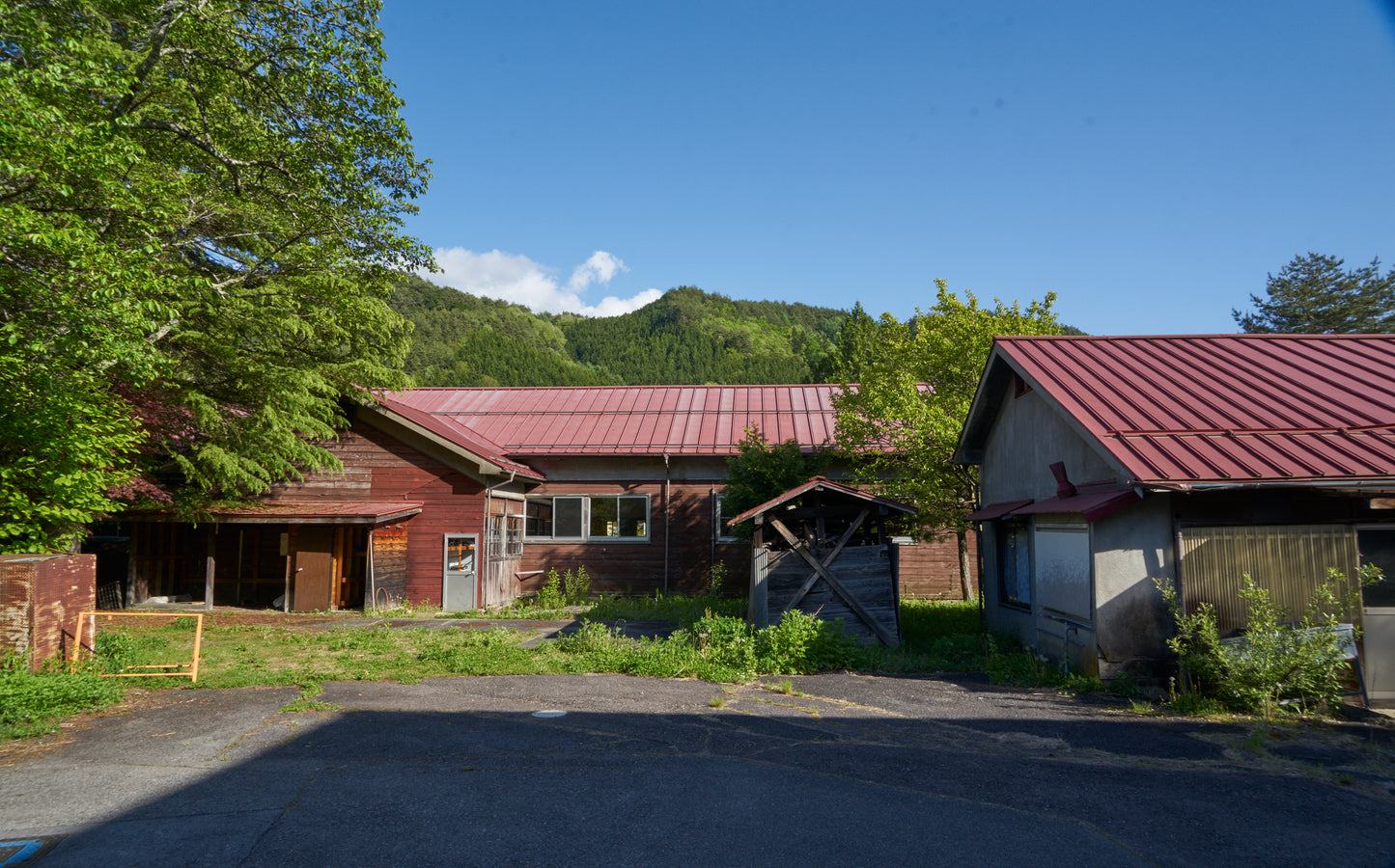 長野県木曽町の廃小学校