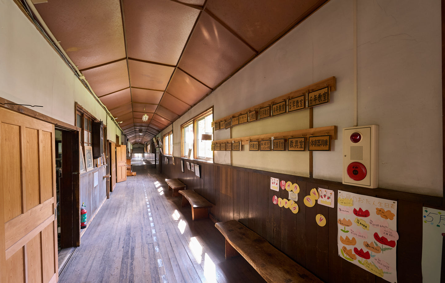 長野県木曽町の廃小学校