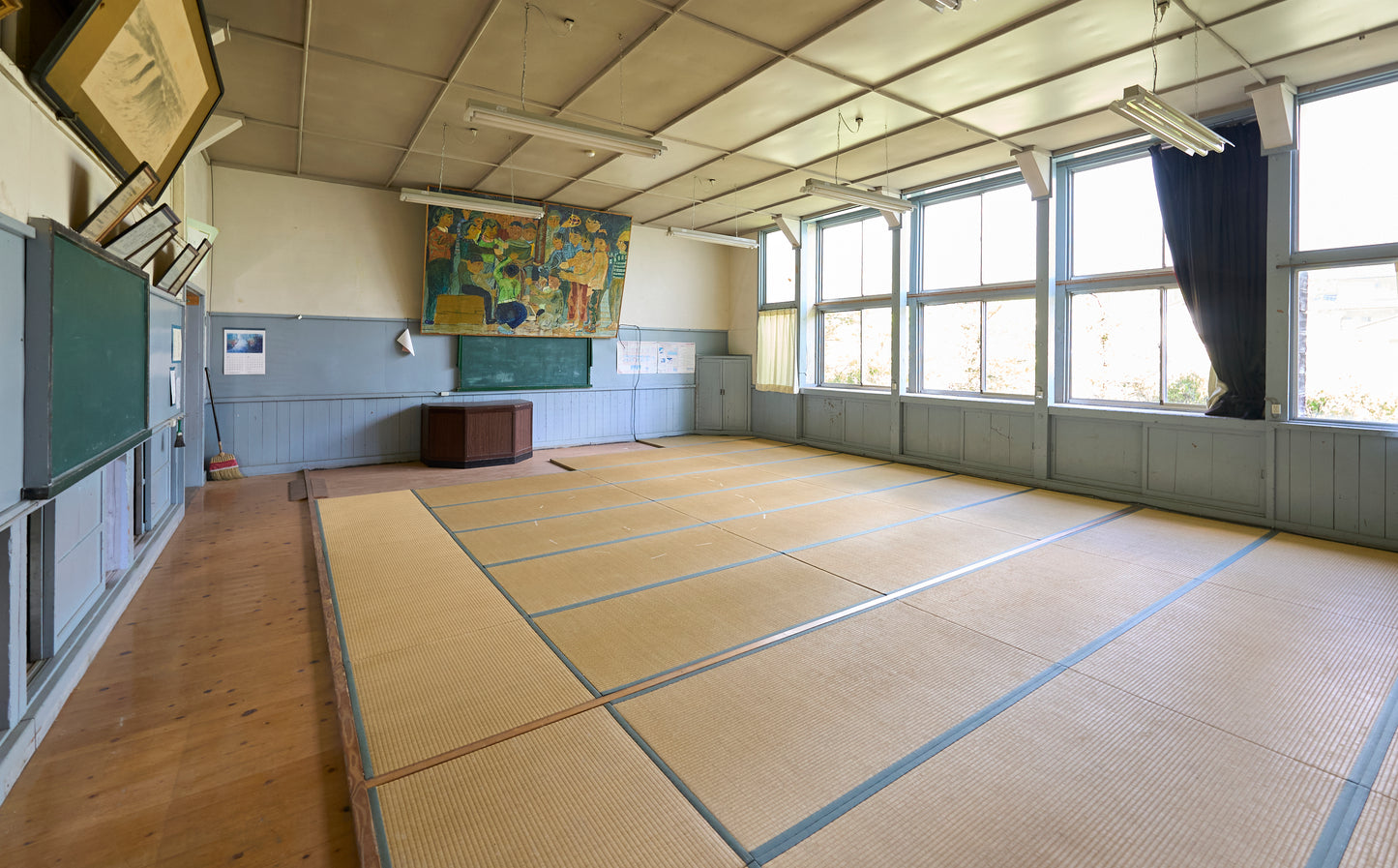 長野県木曽町の廃小学校