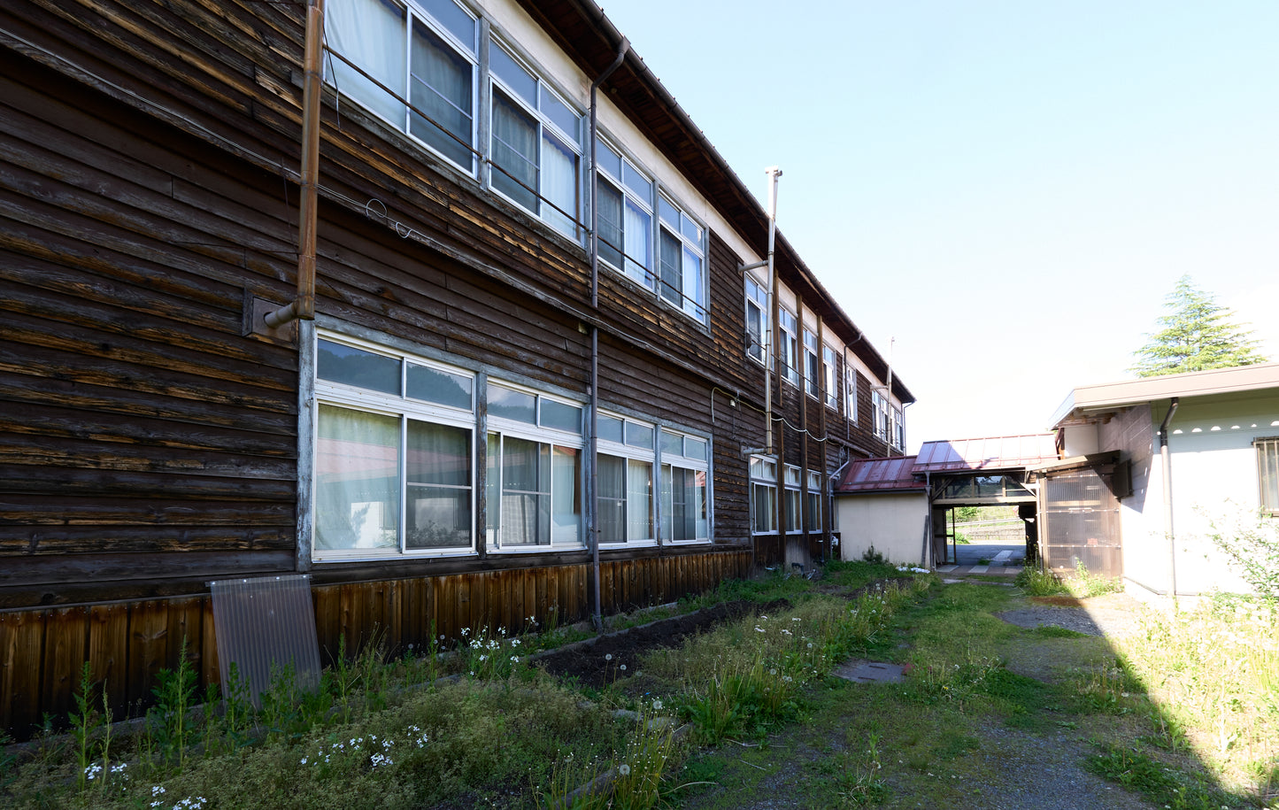 長野県木曽町の廃小学校