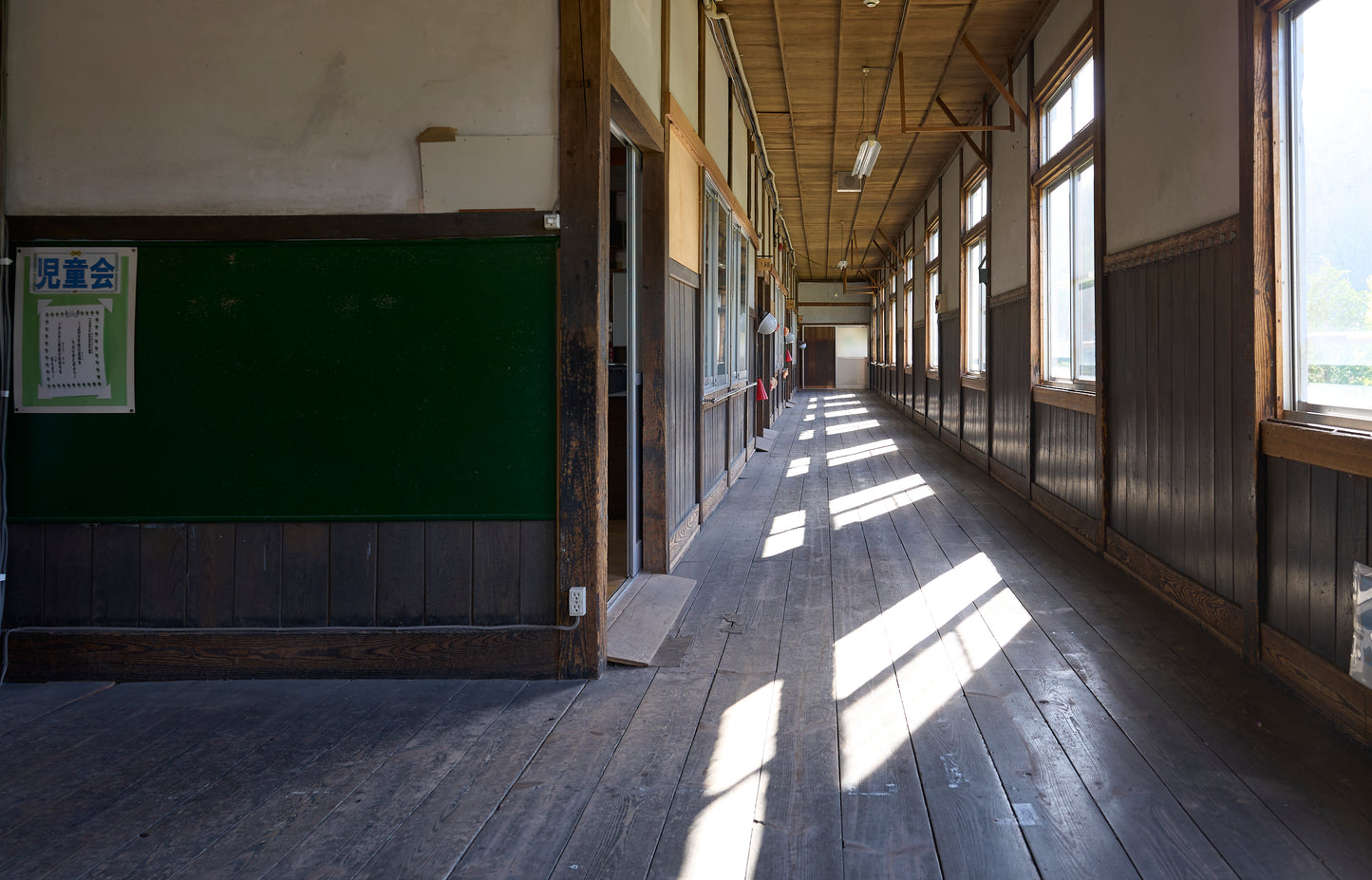 長野県木曽町の廃小学校