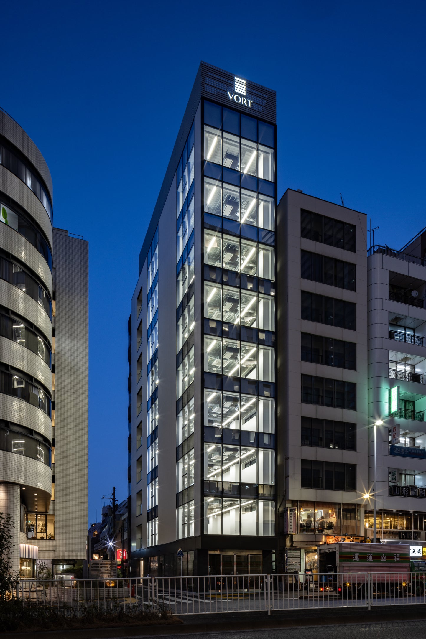 Office Building in Nishi -Shinjuku 