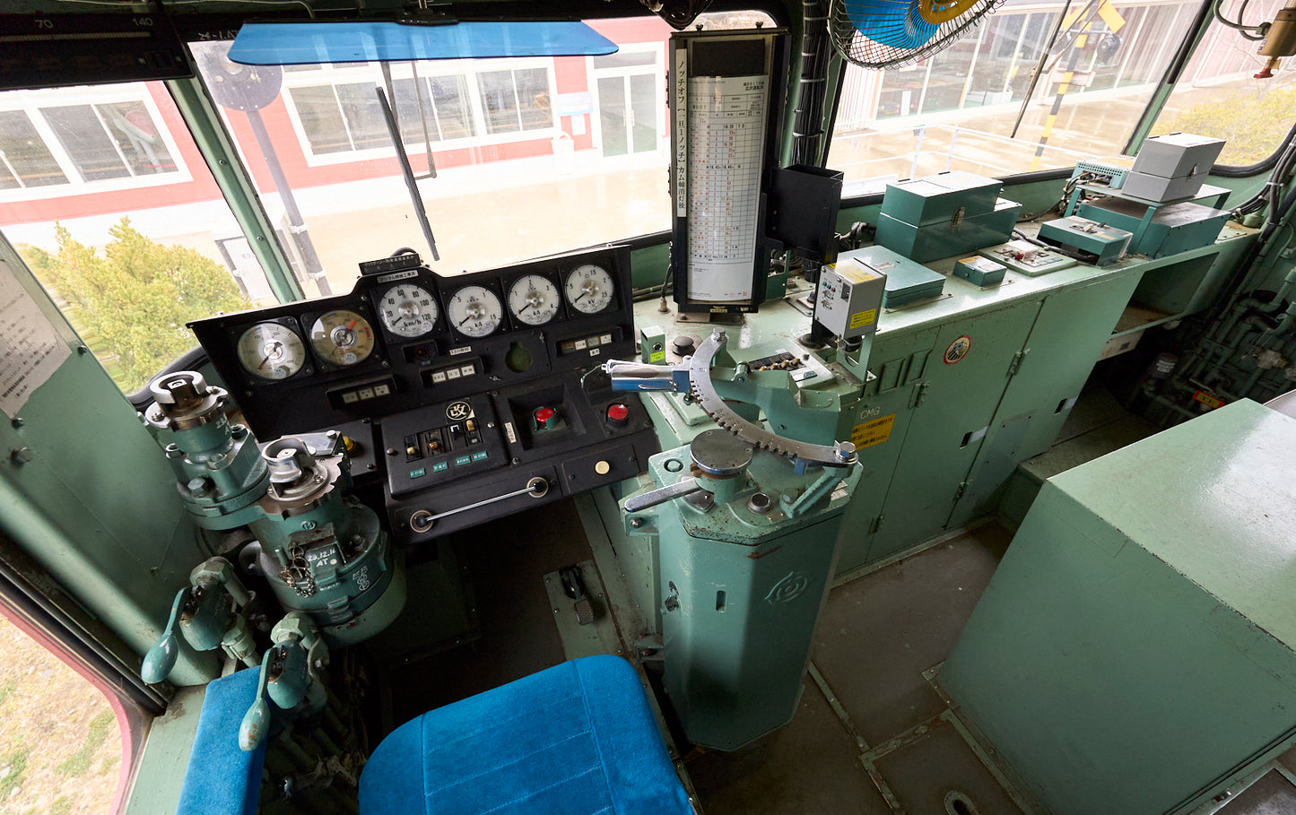 Yumenoba sleeper limited express "Hokutosei" (inside the Hirosawa City)