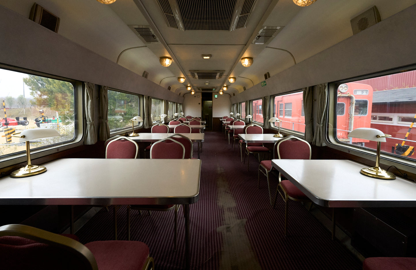 Yumenoba sleeper limited express "Hokutosei" (inside the Hirosawa City)