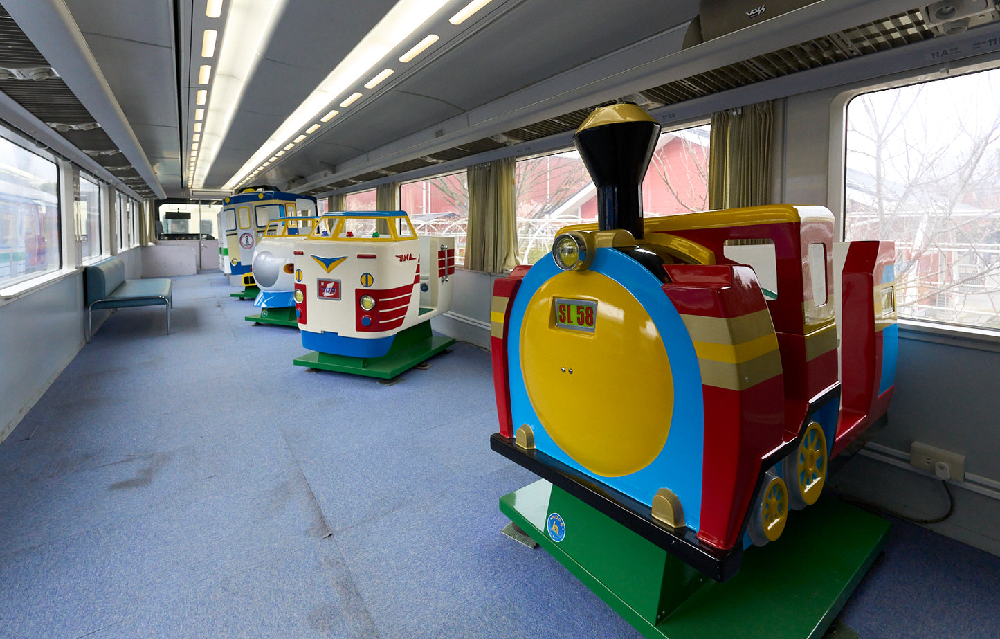 Yumenoba Shinkansen E224-127 (inside the Hirosawa City)