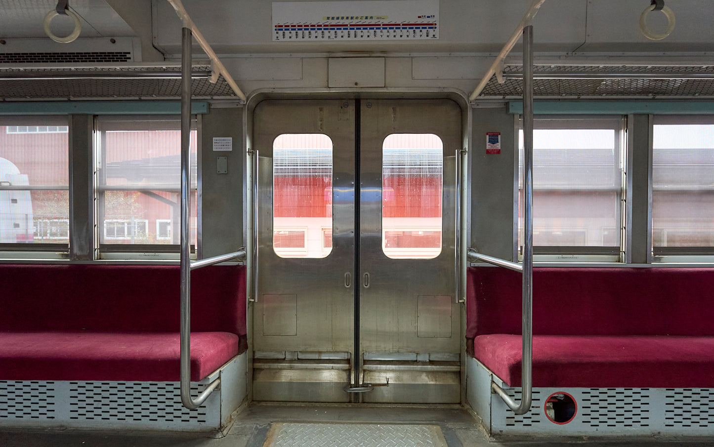 Yumenoba Shinkansen E224-127 (inside the Hirosawa City)