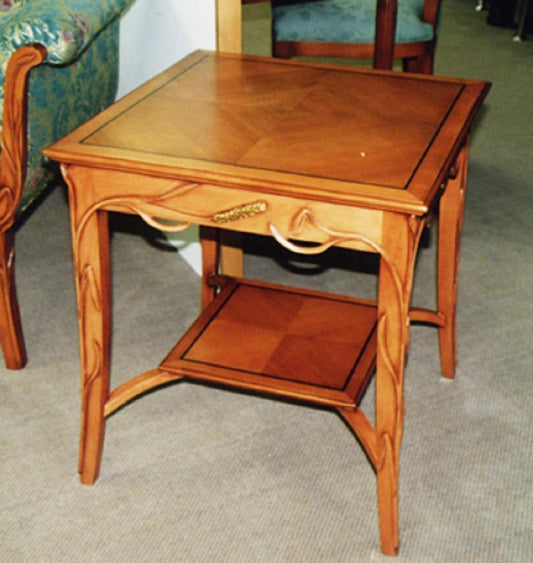 Corner table model number: 0400177/696