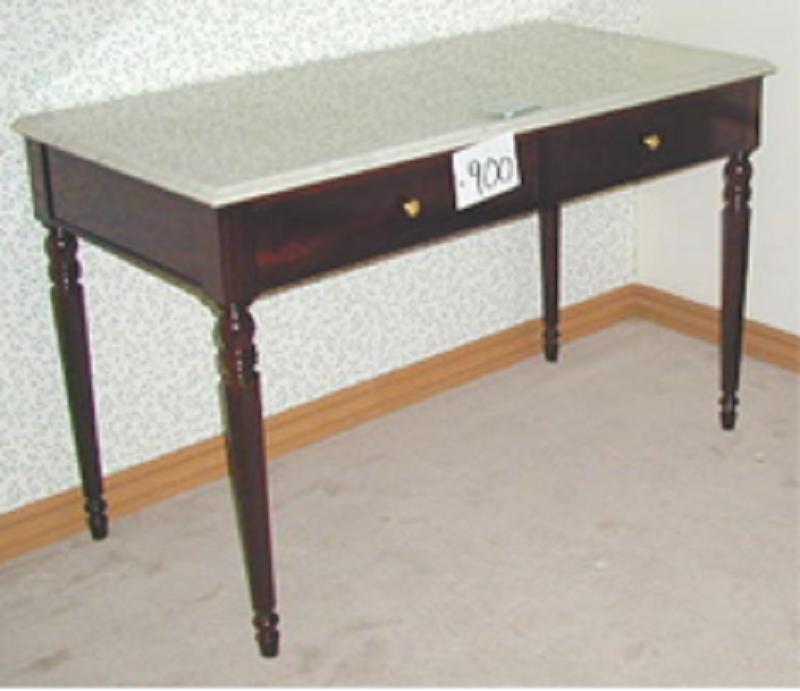 Desk model number: 0630213/Mahogany