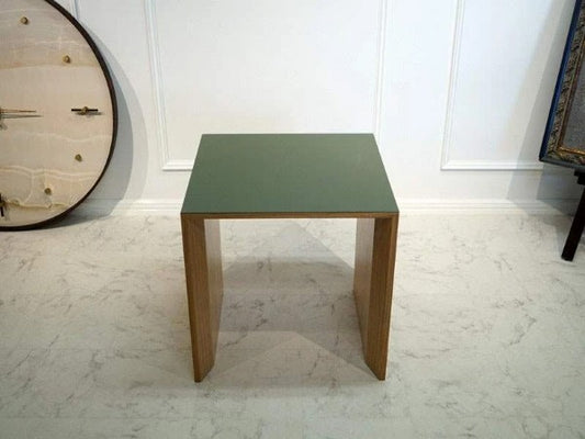 Side table/ SAM model number: ST-OR002 (small)